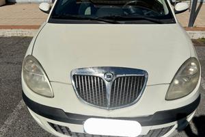 LANCIA YPSILON MOMO 1.2  16 V