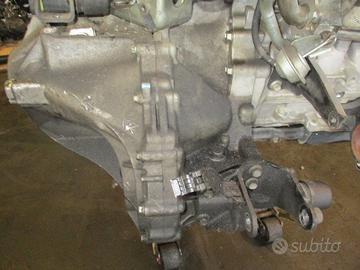 CAMBIO toyota avensis 2.2 d-4d 2009 -2ADFTV- 6M