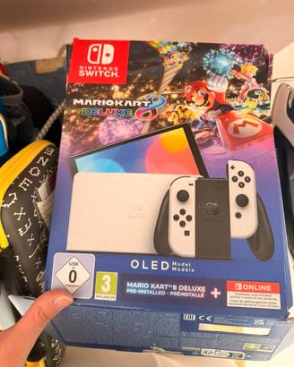 Nintendo Switch + custodia