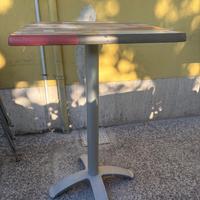 Tavolo da bar Antigraffio