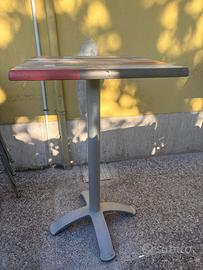 Tavolo da bar Antigraffio