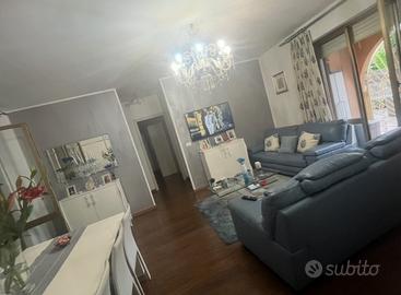 Appartamento ristrutturato con ampio TERAZZO e BX