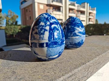 coppia di uova in ceramica 