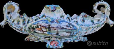 Centrotavola  in ceramica di Novi