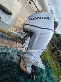  barca con motore honda