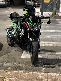 KAWASAKI Z750