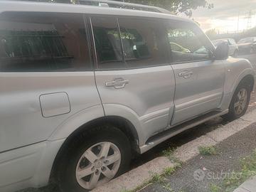  Pajero Mitsubishi 