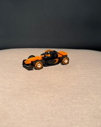 LEGO Formula 1 Monoposto F1 McLaren Serie 71049