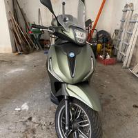 Piaggio Beverly 400 - 2023