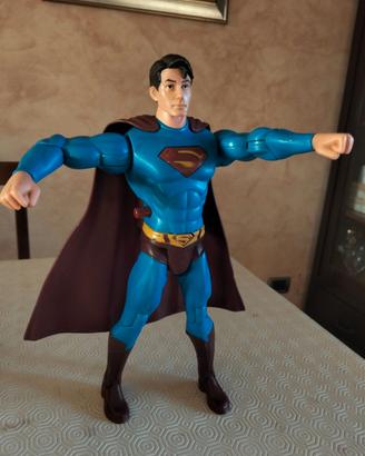 Action Figure Superman DC Multiverse di McFarlane