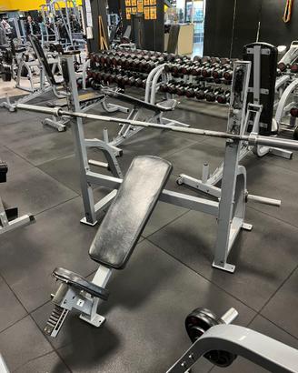 Panca Inclinata Matrix G1 Olympic Incline Bench
