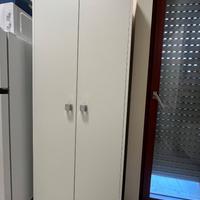 Armadio multiuso a due ante