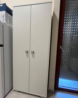 Armadio multiuso a due ante