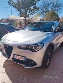 Alfa Romeo Stelvio 2017
