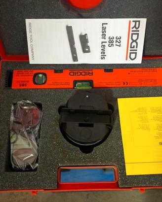 livella laser con treppiede Ridgid 385