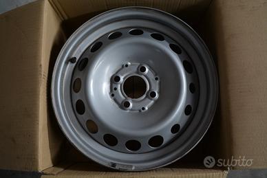 4 Cerchi da 15' in Ferro - Smart - Fortwo 453