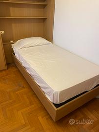 Letto 1 piazza e 1/2 piu scrivania