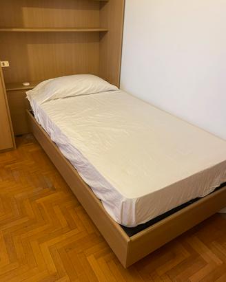 Letto 1 piazza e 1/2 piu scrivania
