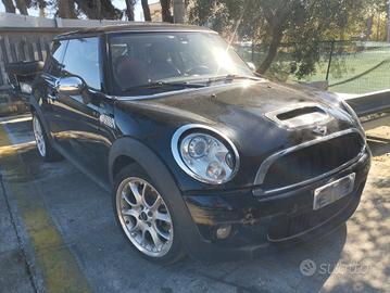 Mini Cooper S del 2009 1.6 turbo benzina