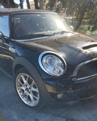 Mini Cooper S del 2009 1.6 turbo benzina
