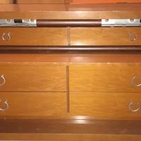 Antico Mobile / comò in legno con 6 cassettoni