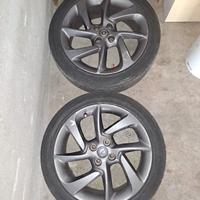 Gomme estive comprese di cerchi 215/45 R17