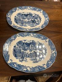 Coppia di piatti ovali