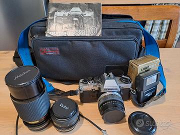 Macchina fotografica reflex Olympus OM10