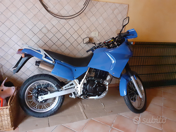 Suzuki dr 650