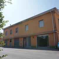 Ufficio/ mostra/ magazzino