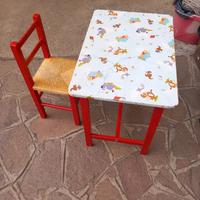 piccolo tavolo +sedia
