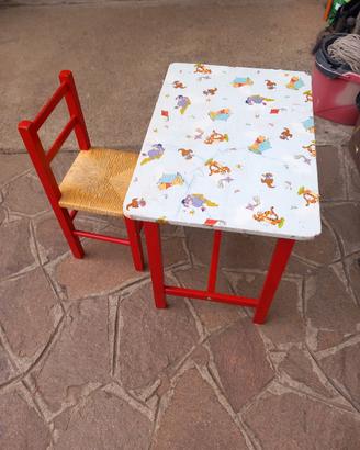 piccolo tavolo +sedia