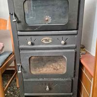 Vendiamo stufa a legna