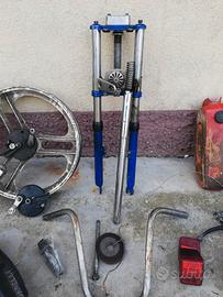 Garelli vip pezzi vari:forcella cerchio R17