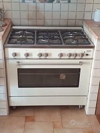 De Longhi Cucina a Gas 5 Fuochi (1 Bruciatore Wok)