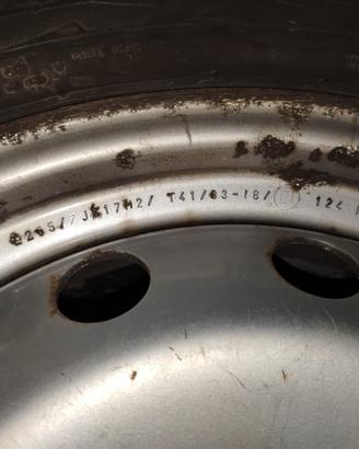 Gomme piu cerchi in ferro