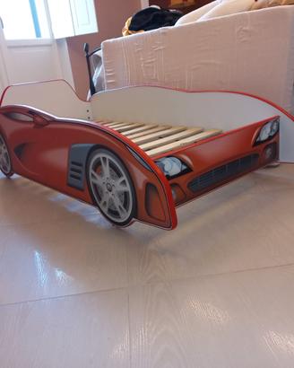 letti a forma di automobile