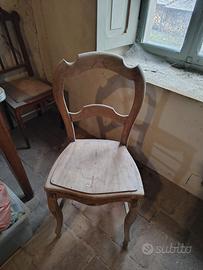 Sedia antica in legno 