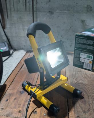 faretto da lavoro a batteria 