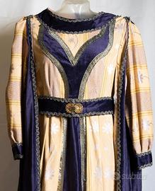 Abito medioevale