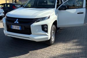 Mitsubishi L200 2.3 D Double Cab 4x4 Super Select 