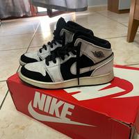 Air Jordan 1 Mid