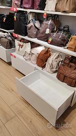 Arredo Negozio Abbigliamento e Accessori 65 mq