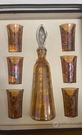 Bottiglia con bicchierini