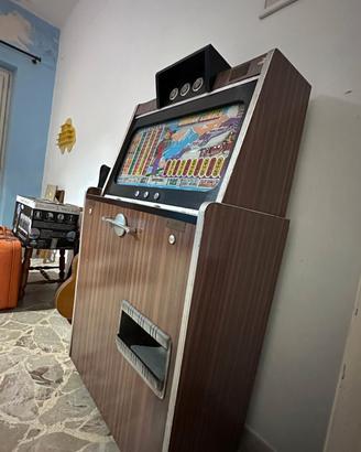Slot machine keeney&co