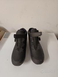 scarpe fizik terra 