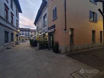 Immobile di 65 m² con 2 locali a Seregno