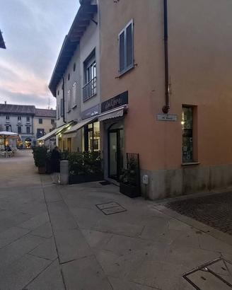Immobile di 65 m² con 2 locali a Seregno