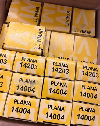 Lotto completo frutti Vimar Plana - nuovi