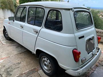 Renault 4